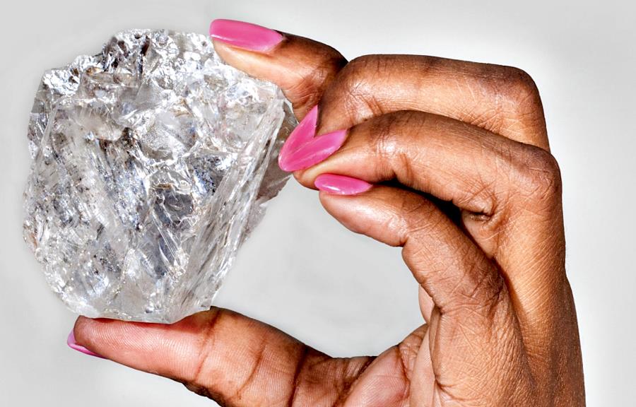 A Lesedi La Rona gyémánt 1109 karátos és teniszladba nagyságú